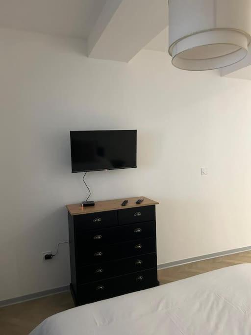 Appartement Spa 2 Pers-Couteliers-Centre Ville มูแล็ง ภายนอก รูปภาพ