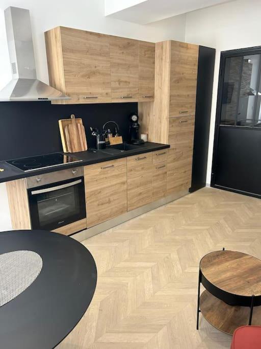 Appartement Spa 2 Pers-Couteliers-Centre Ville มูแล็ง ภายนอก รูปภาพ