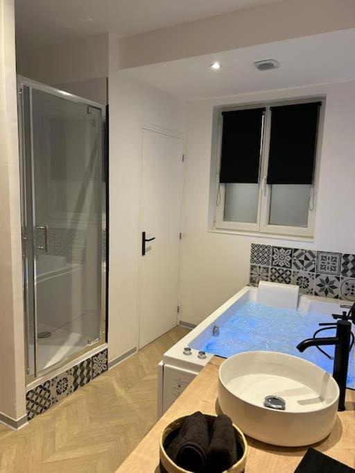 Appartement Spa 2 Pers-Couteliers-Centre Ville มูแล็ง ภายนอก รูปภาพ